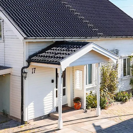 Det Huset Pa Landet Apartment *